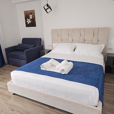 Ardit Seaside Rooms Σαράντα Εξωτερικό φωτογραφία