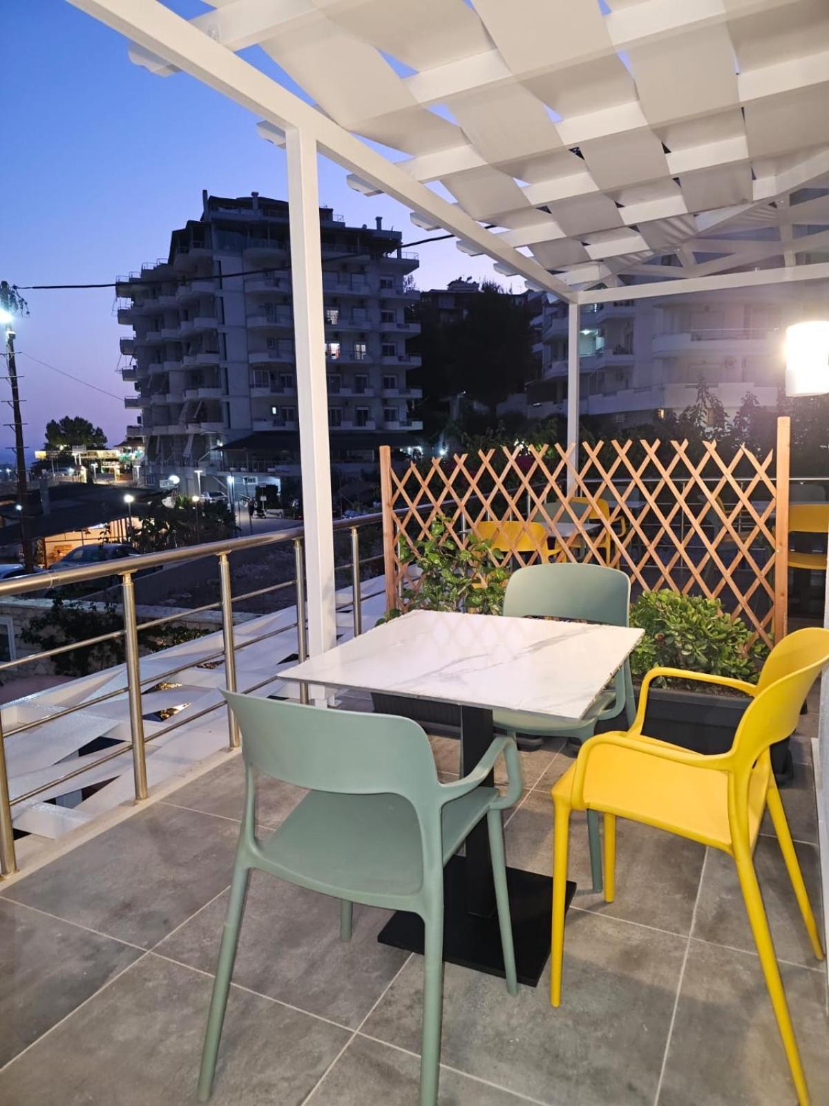 Ardit Seaside Rooms Σαράντα Εξωτερικό φωτογραφία