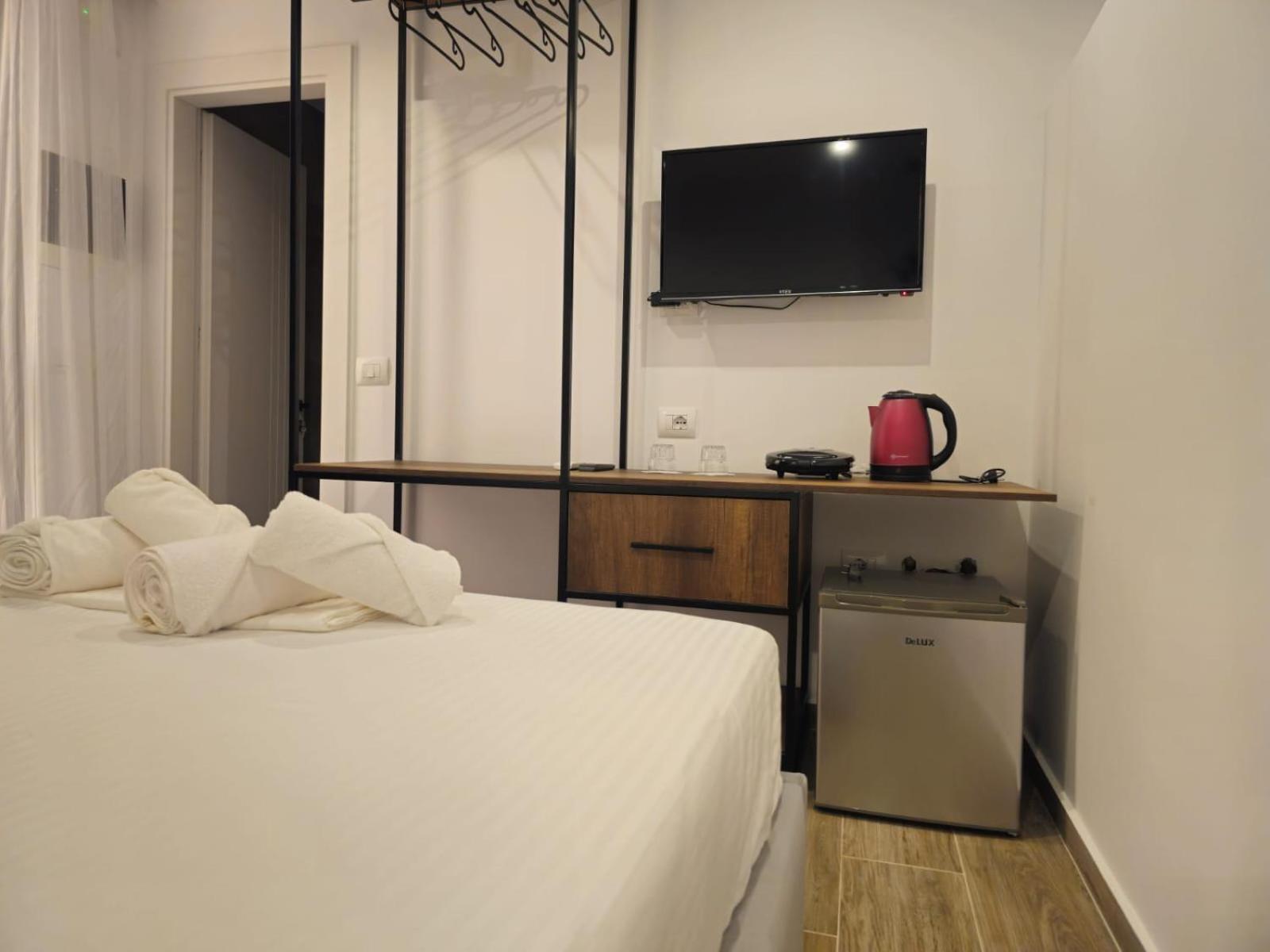 Ardit Seaside Rooms Σαράντα Εξωτερικό φωτογραφία