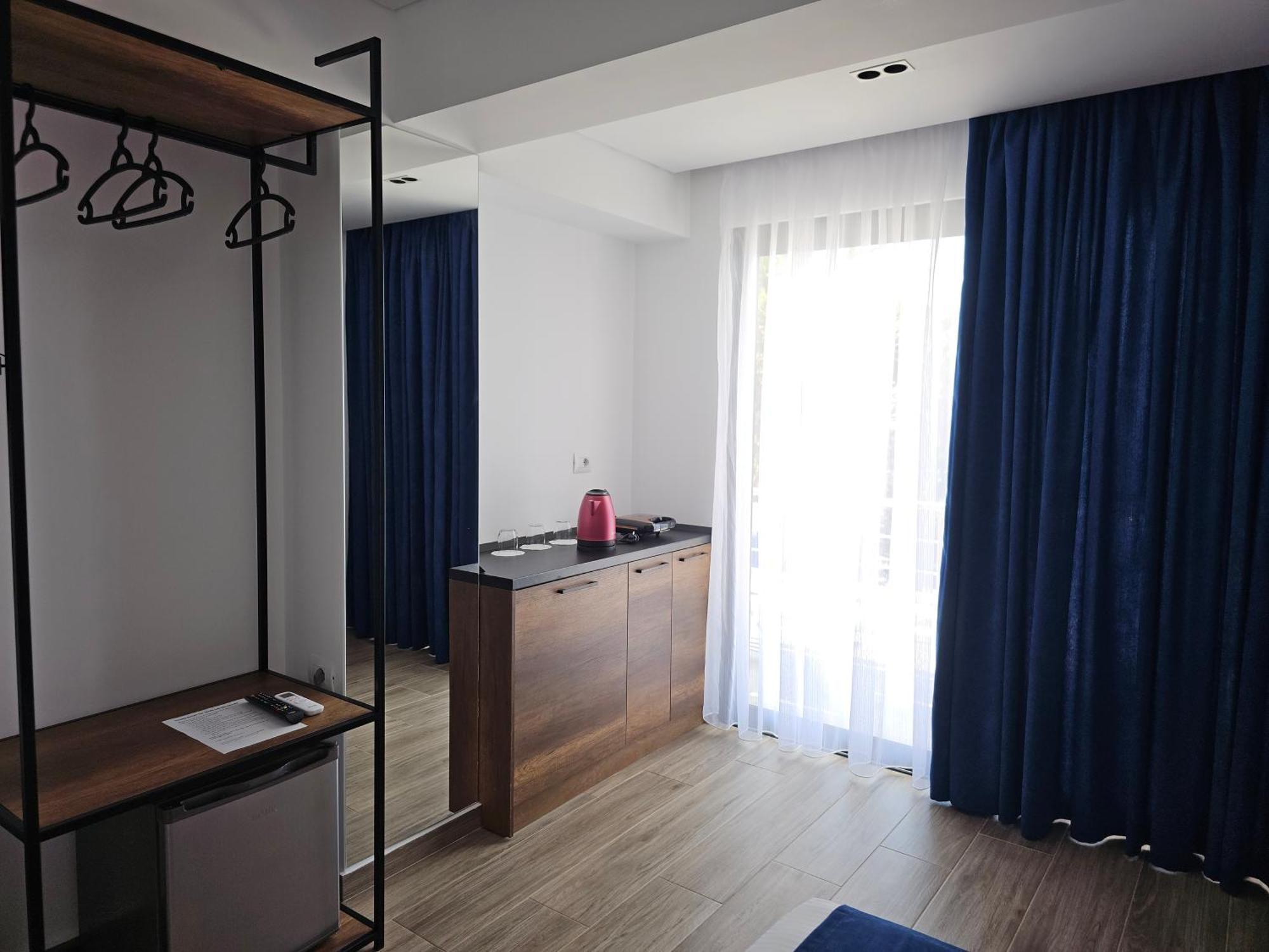 Ardit Seaside Rooms Σαράντα Εξωτερικό φωτογραφία