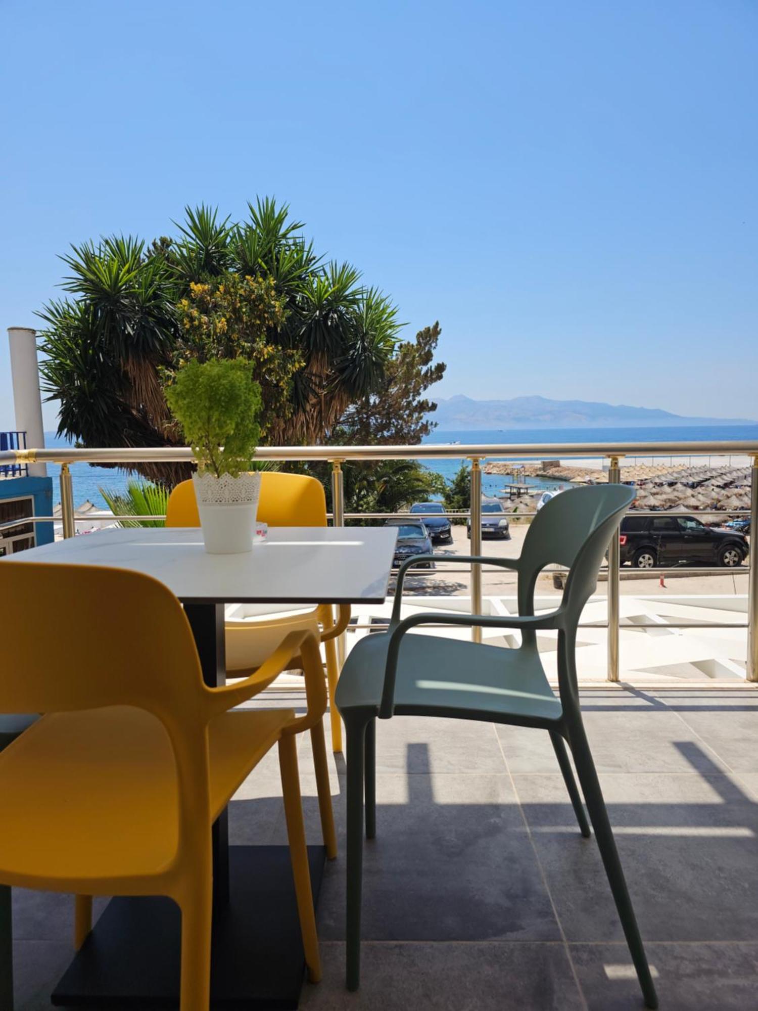 Ardit Seaside Rooms Σαράντα Εξωτερικό φωτογραφία