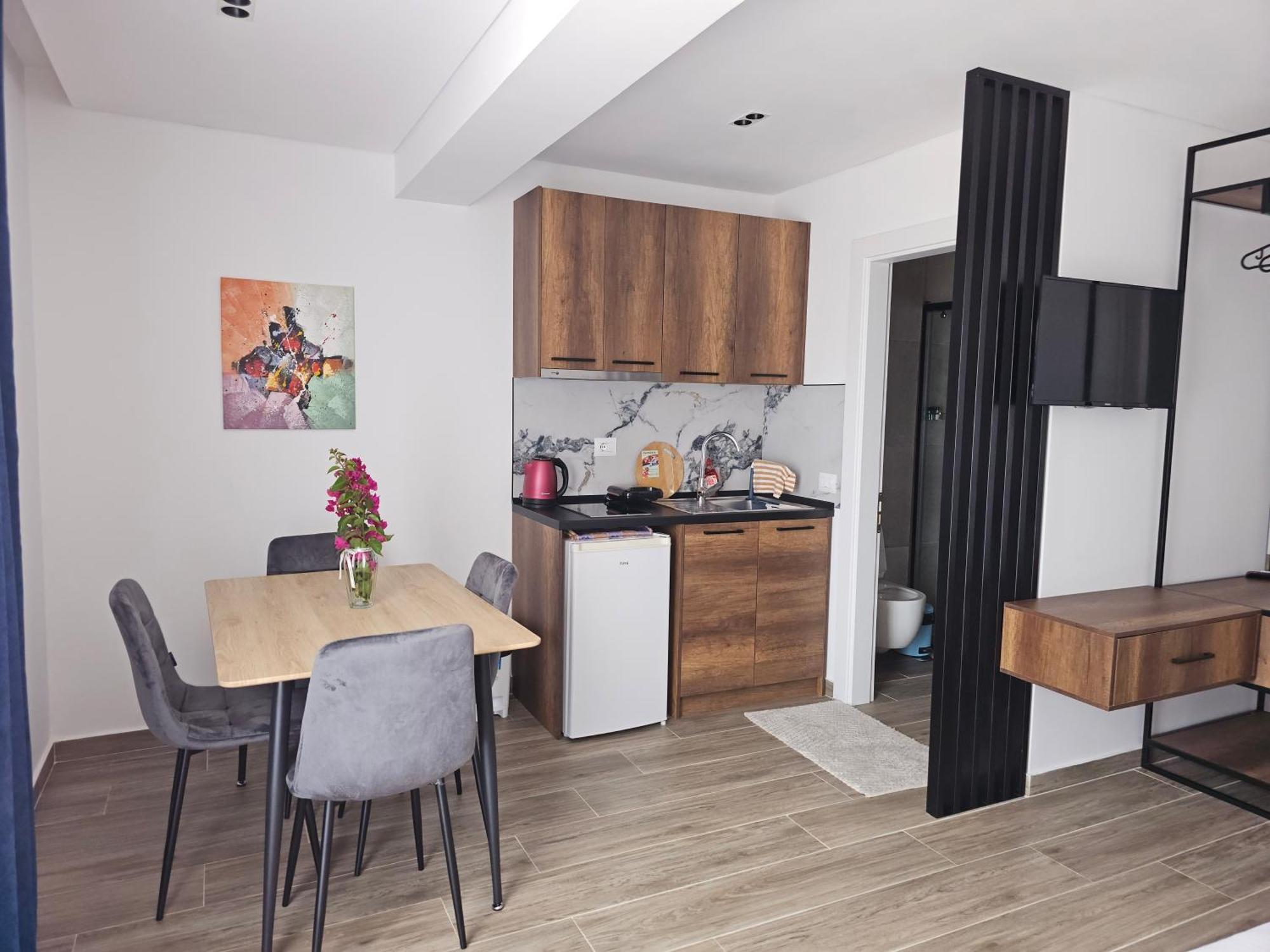 Ardit Seaside Rooms Σαράντα Εξωτερικό φωτογραφία