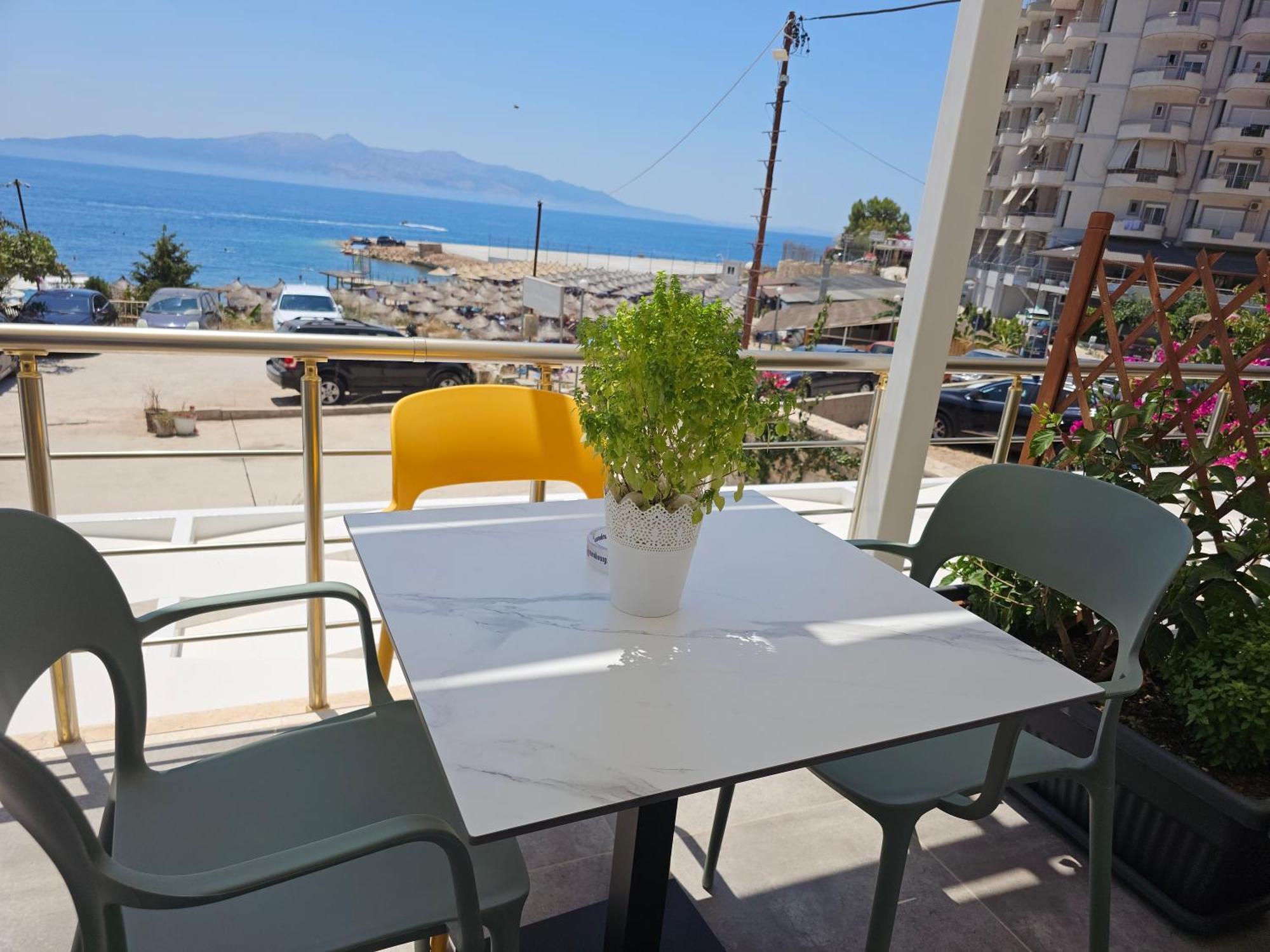 Ardit Seaside Rooms Σαράντα Εξωτερικό φωτογραφία