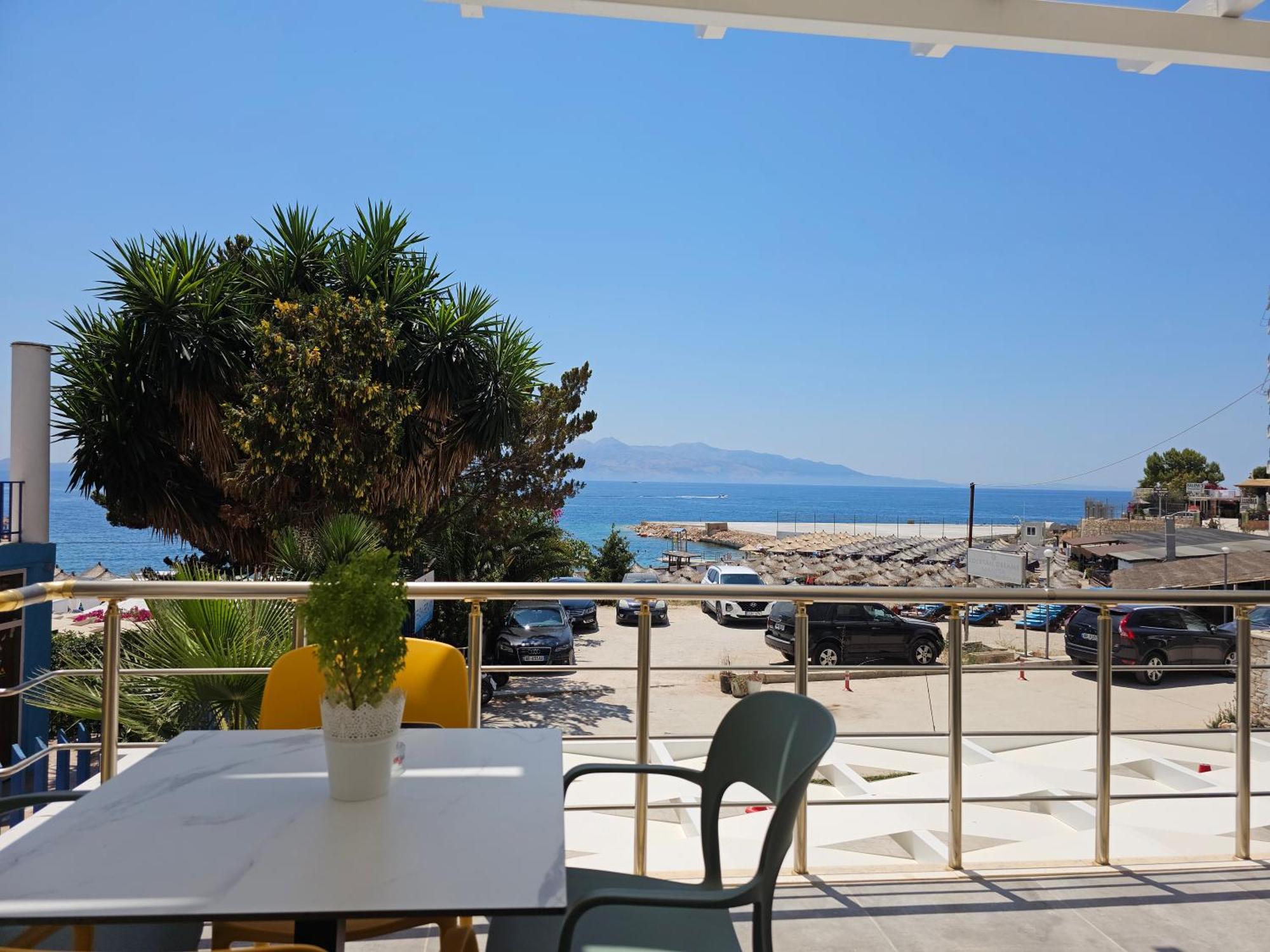 Ardit Seaside Rooms Σαράντα Εξωτερικό φωτογραφία